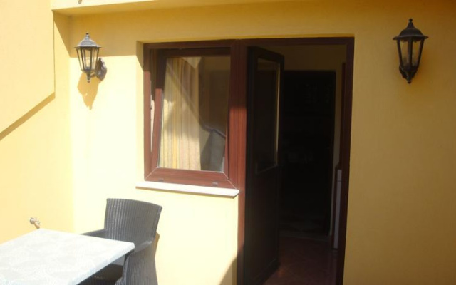 Apartments Borovic