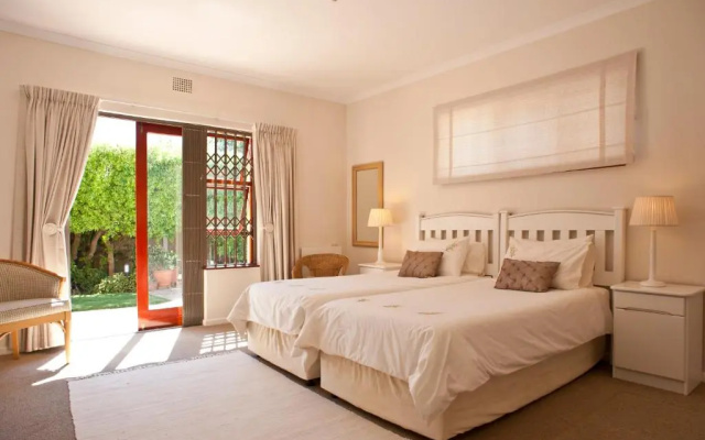 Pinoak Cottage