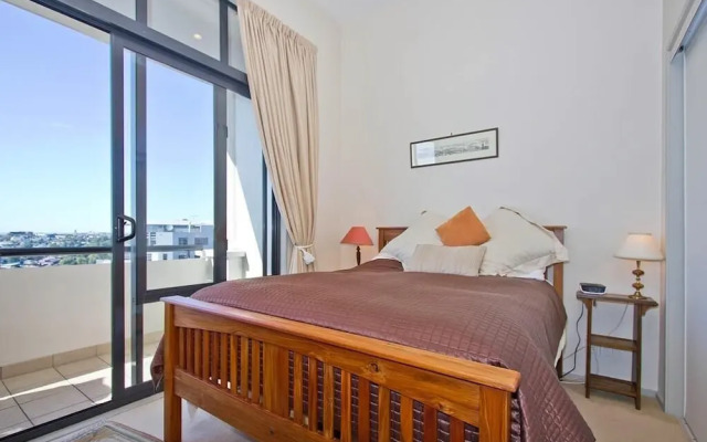 QV Penthouse Apt in the Connaught - 441