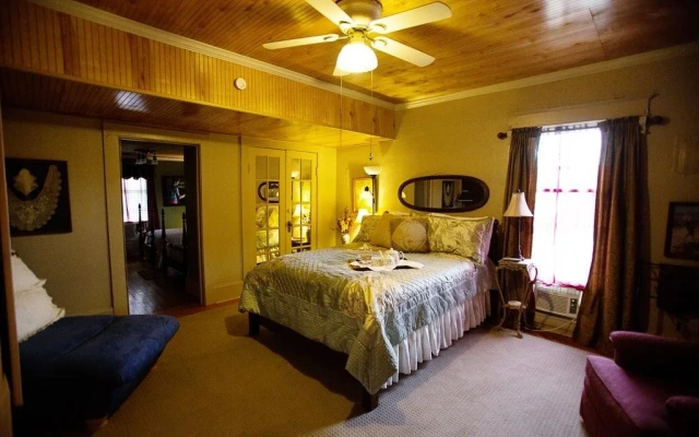 Bees B & B