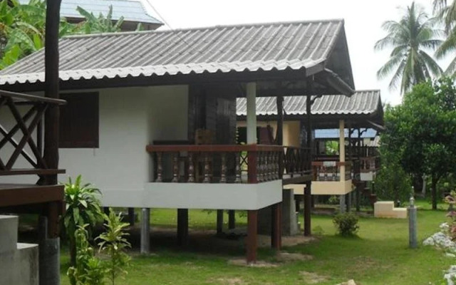 Salad Grand Bungalow & House Rental
