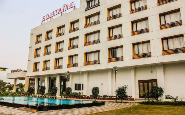 Solitaire Hotel and Resort
