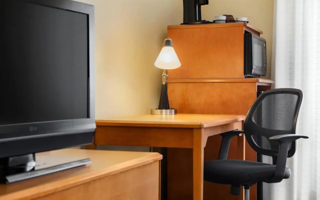 Fairfield By Marriott Inn & Suites Toledo Maumee