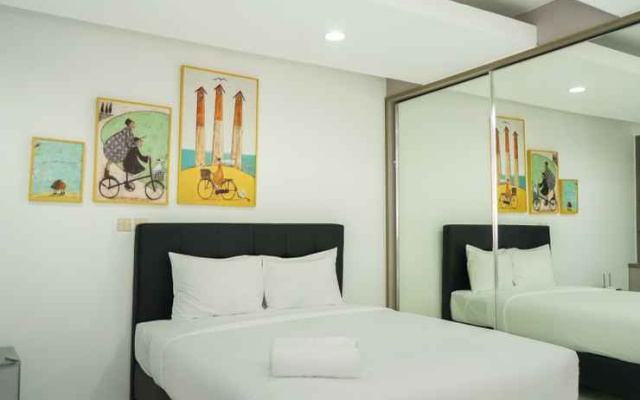 Roomy Studio Menteng Square Apartment By Travelio