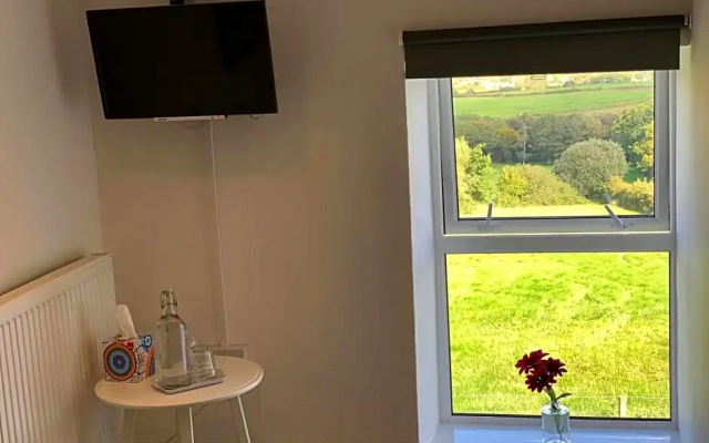 Cwtch Farm Bed & Breakfast