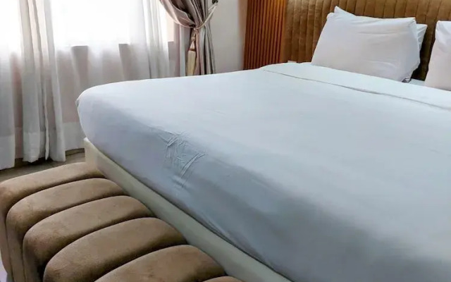 Golden Tulip Hotel PH-GTPH