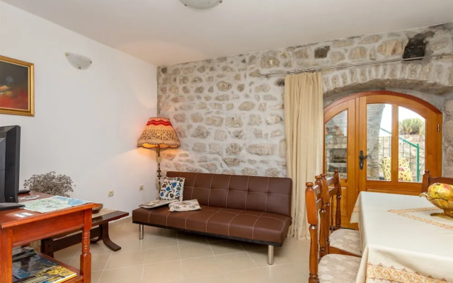 House Ivana