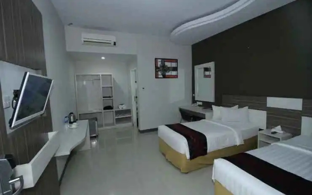 The Madeline Hotel