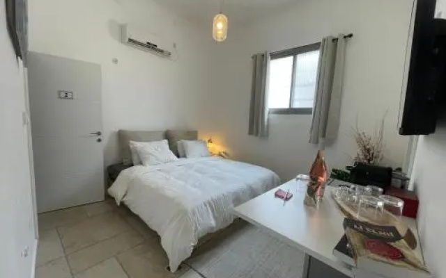 Chateau Akko Authentic Hosting