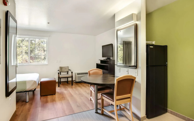 Studio 6 East Brunswick, NJ - NYC Area
