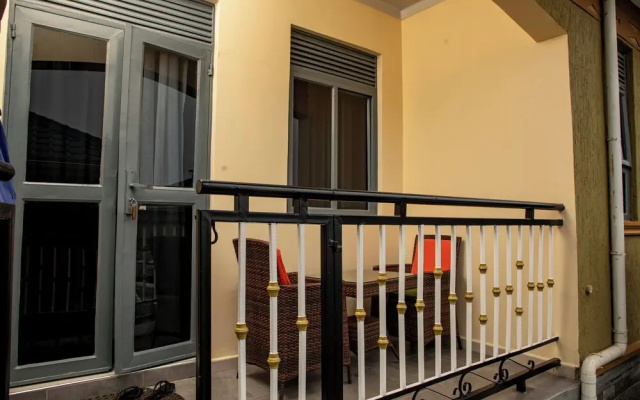 Lovana Apartments and Hotel