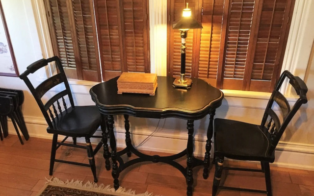 Ellerbeck Mansion Bed & Breakfast