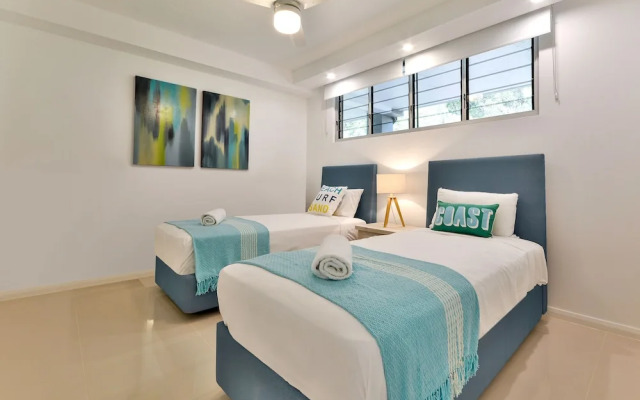Beachfront Frangipani Apartments