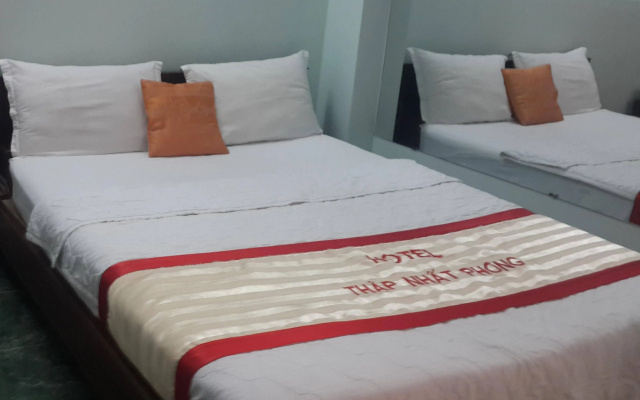 Thap Nhat Phong Hotel