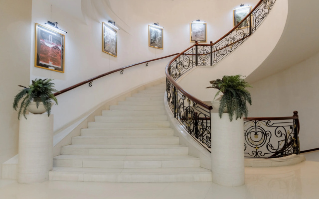 Отель Beijing Palace Soluxe Astana