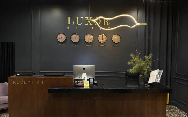 Парк - Отель "LUXOR-RESORT"