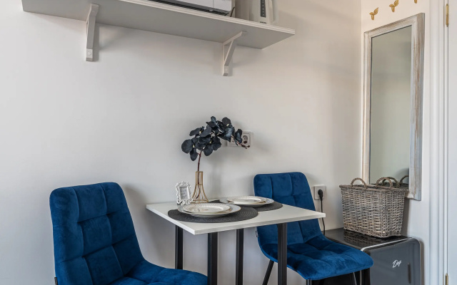 Апартаменты D apartments студия с видом на Невский проспект 2