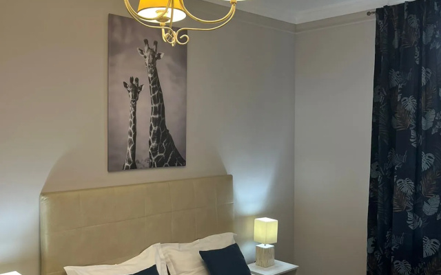 Квартира M.O.O.N APARTMENTS  Толе би Тулебаева кв 8 Центр