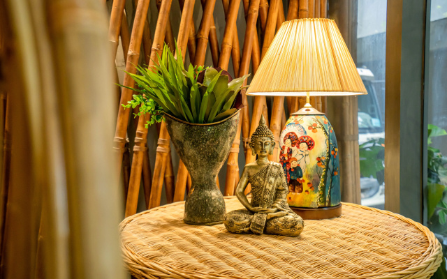Отель The Signature Nha Trang