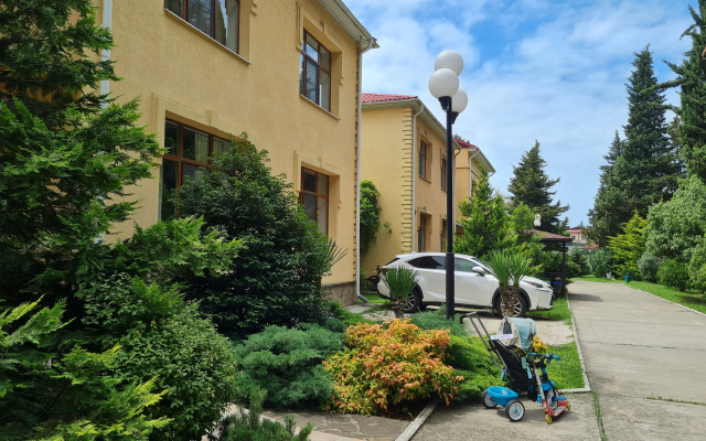 Townhouse Orkhideya