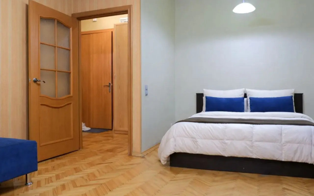 Квартира Типанова 16