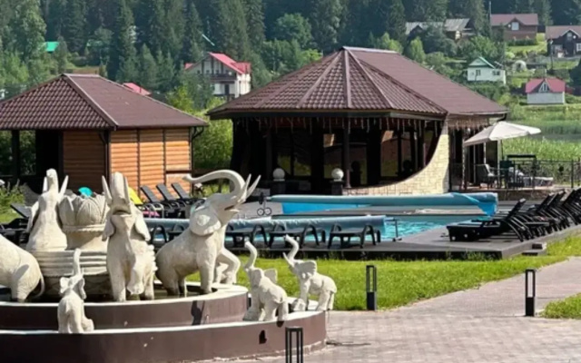 Загородный Клуб Петергоф