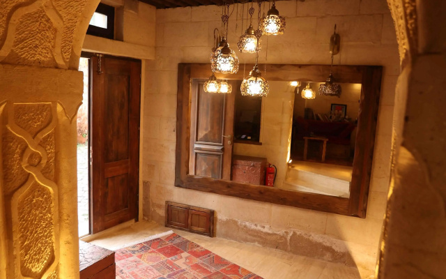 Отель Mak's Cave House