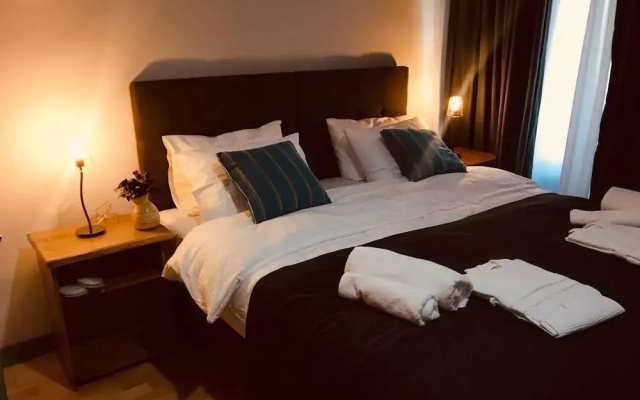 Guest rooms · Tbilisi — photo 30