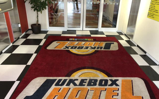 Отель Jukebox