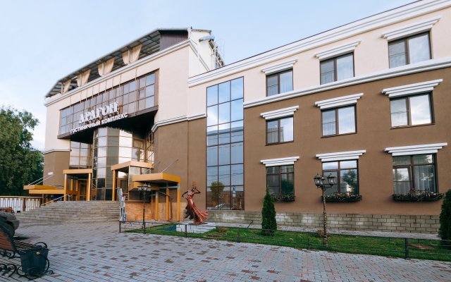 Гостиница Арагон в Рязани - забронировать гостиницу Арагон, цены и фото номеров Рязань вид на фасад
