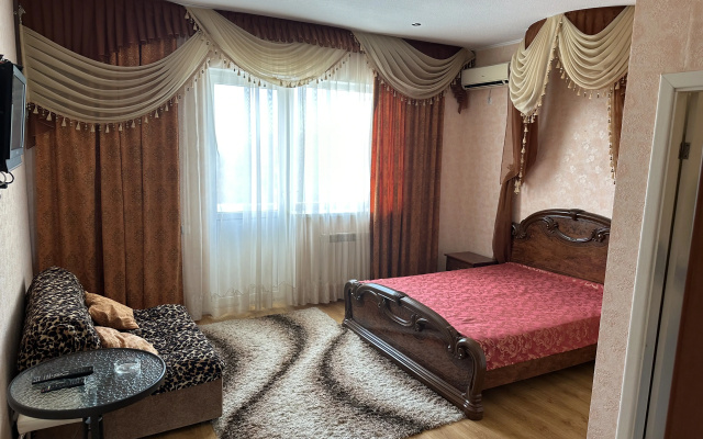 Отель Лев