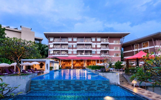 Peach Blossom Resort & Pool Villa