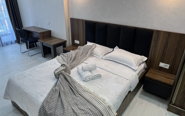 Guest rooms · Batumi — photo 8