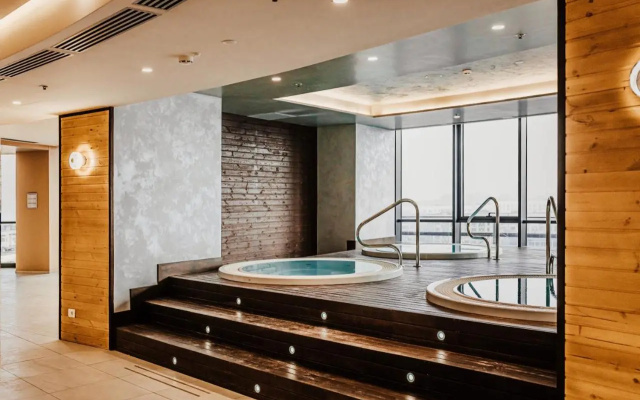 Отель Mercure Almaty City Center