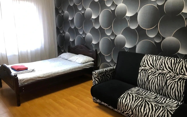 Квартира 93