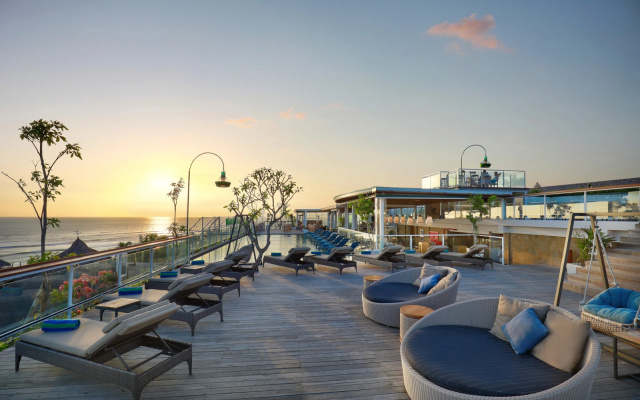 Курортный отель Aston Canggu Beach Resort