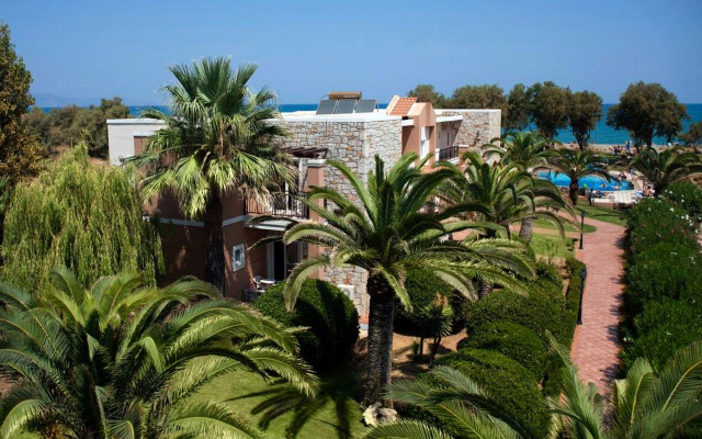Отель Lito Beach