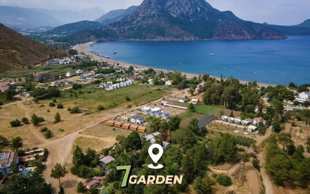 Кемпинг 7 Garden Bungalow & Camping