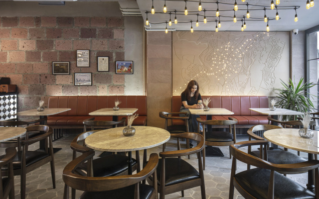 Отель Area Hotel Yerevan