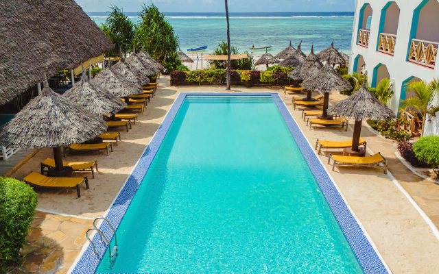 Отель AHG Sun Bay Mlilile Beach
