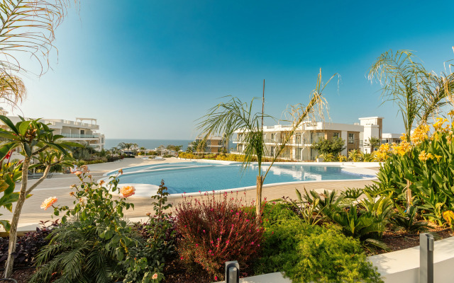 Апарт-отель Caesar Cliff Resort