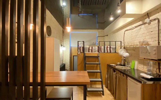 Loft Na Tortseva Apartments