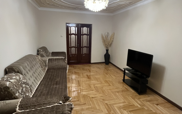 Квартира Трехкомнатная