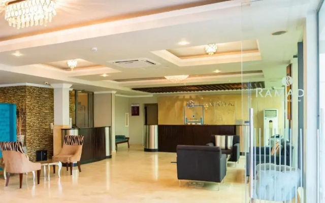 Отель Ramada by Wyndham Katunayake Colombo International Airport