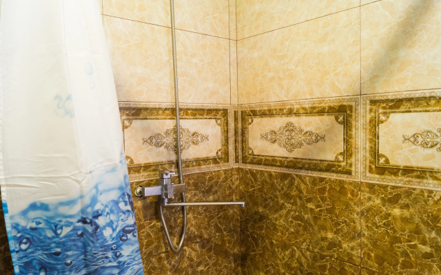 Bathroom · Tskaltubo — photo 21