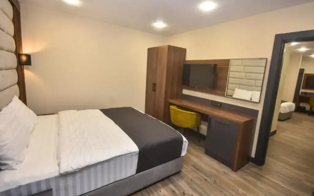 Guest rooms · Batumi — photo 12