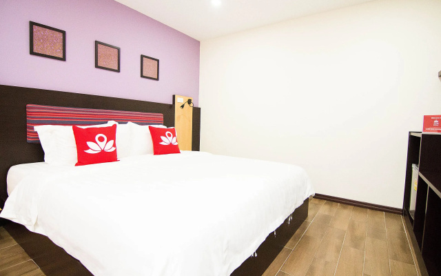Отель ZEN Rooms Residency