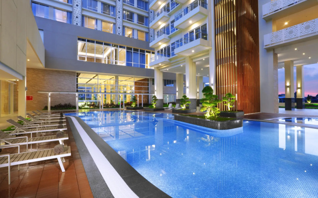 Отель Aston Batam Hotel & Residences