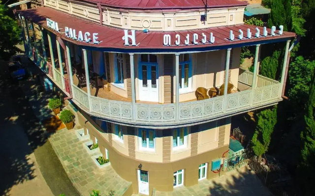 Hotel exterior · Tbilisi — photo 1
