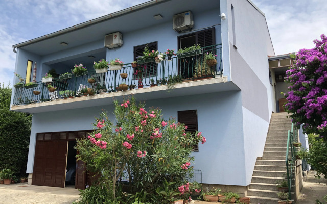 Апартаменты in Villa Big garden Private pool Sea close